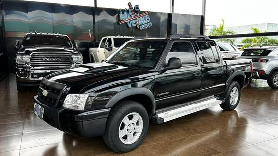 CHEVROLET S10 2.8 TORNADO 4X4 CD 12V TURBO ELECTRONIC INTERCOOLER DIESEL 4P MANUAL